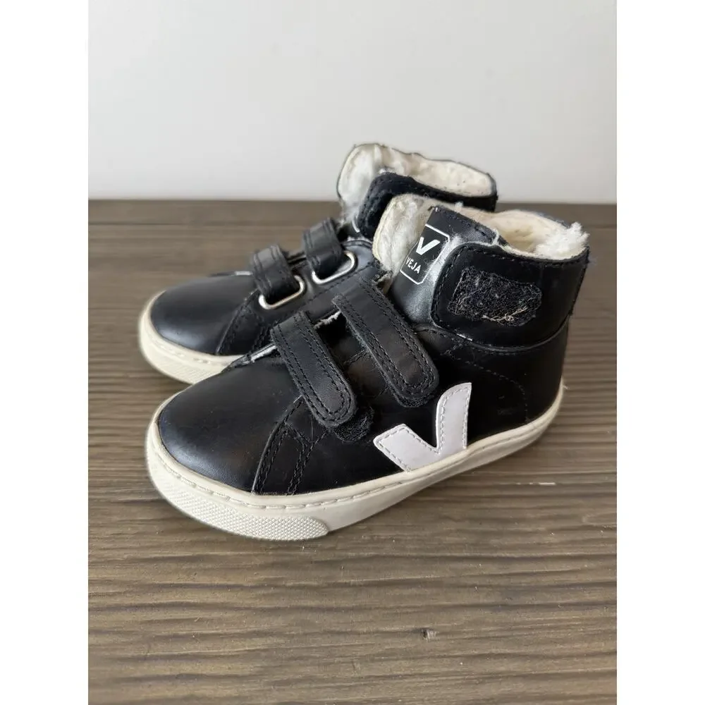 Veja small toddler
